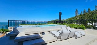 Apto NOVO semi mobiliado FRENTE MAR em Cabeçudas