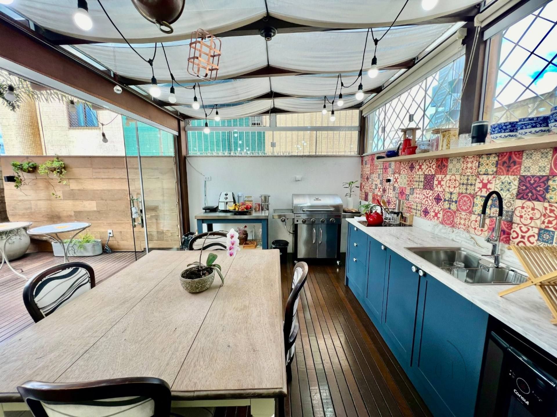 Apto Diferenciado no Centro de Balneário Camboriú