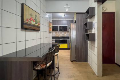 Apto bem localizado no Centro de Balneário Camboriu