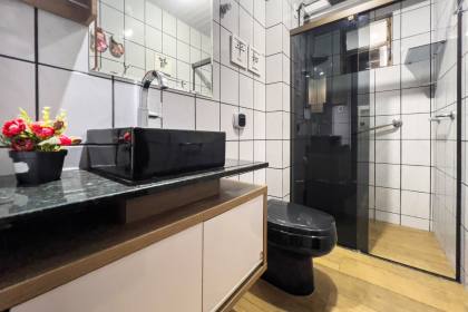 Apto bem localizado no Centro de Balneário Camboriu