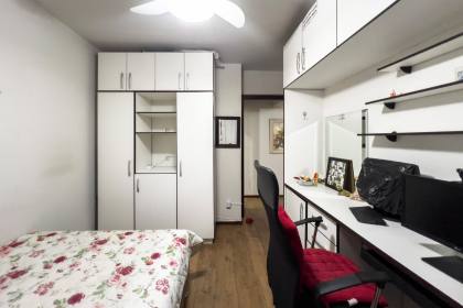 Apto bem localizado no Centro de Balneário Camboriu