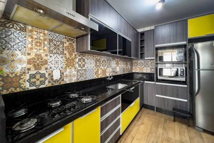 Apto bem localizado no Centro de Balneário Camboriu