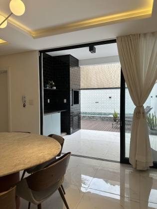 Sobrado totalmente mobiliado com piscina na Ressacada