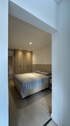 Sobrado totalmente mobiliado com piscina na Ressacada