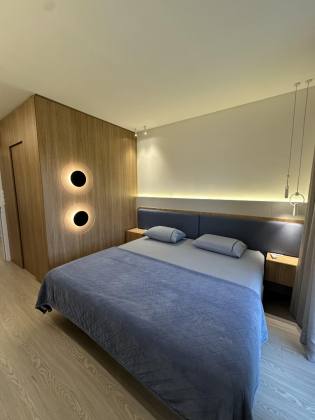 Sobrado totalmente mobiliado com piscina na Ressacada