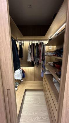 Sobrado totalmente mobiliado com piscina na Ressacada