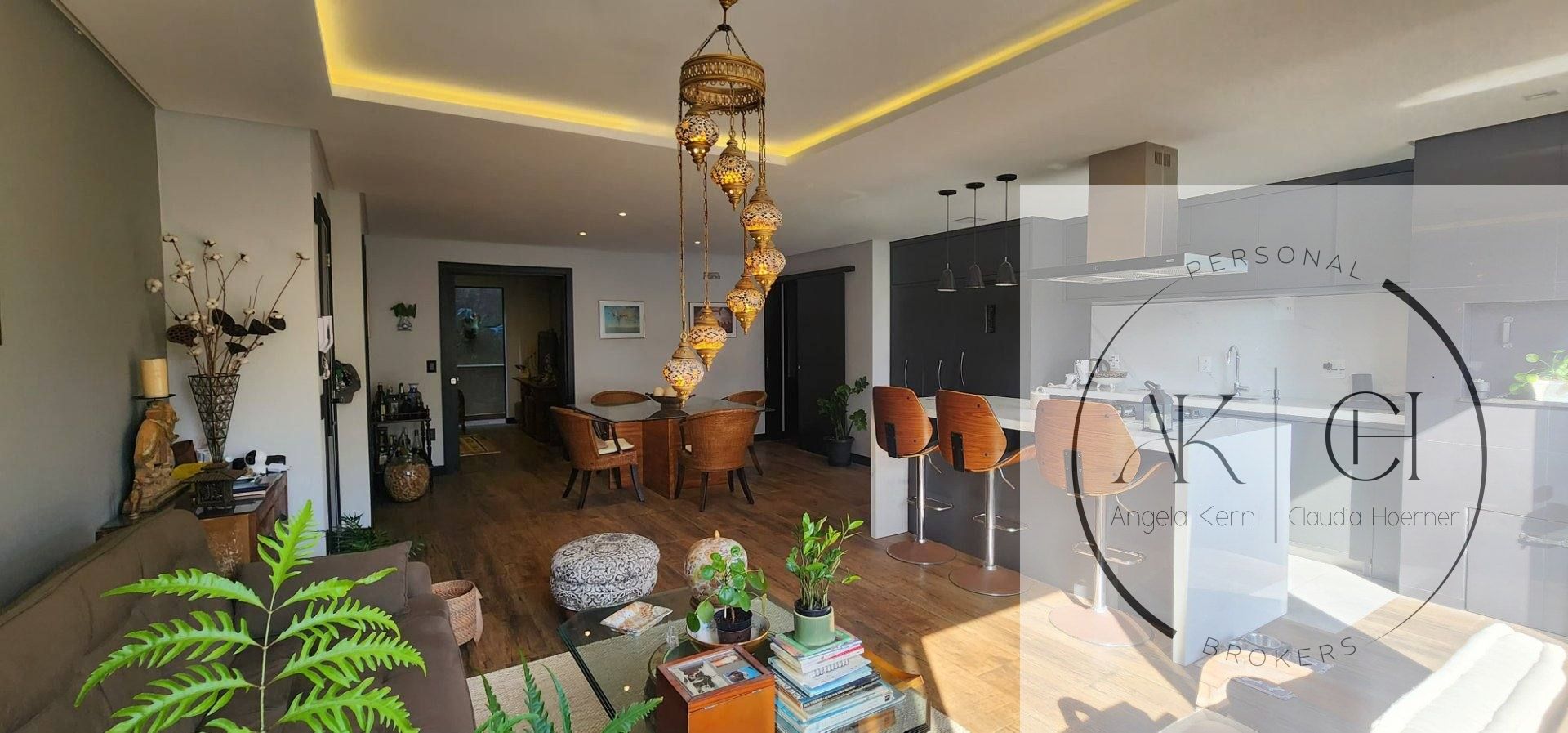 Apartamento Diferenciado 3 suítes a 50 mts da praia