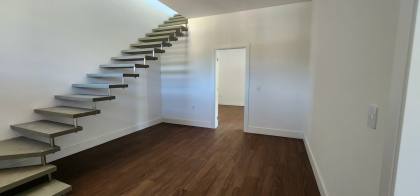 Cobertura Duplex Nova Frente Mar em Cabeçudas