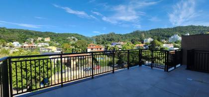 Cobertura Duplex Nova Frente Mar em Cabeçudas