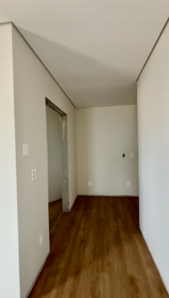 Jóia Rara no centro de  Itajaí, 4 suítes com 4 vagas