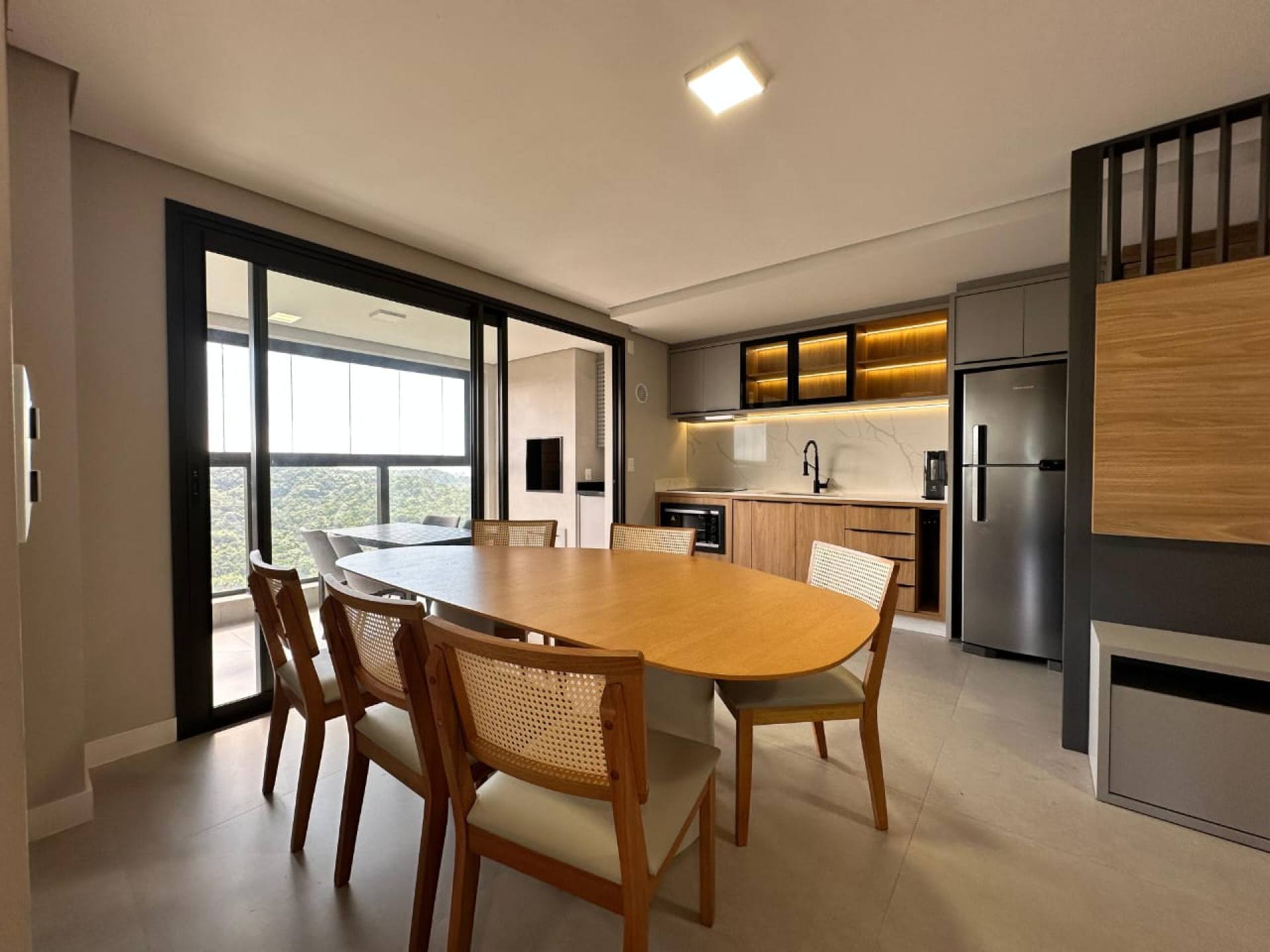 Apartamento Novo Decorado 3 dorms na Praia Brava