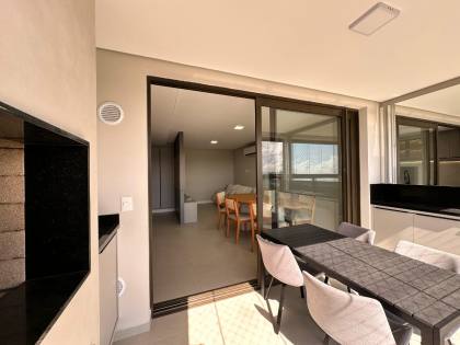 Apartamento Novo Decorado 3 dorms na Praia Brava