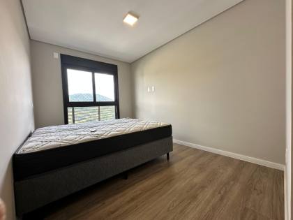 Apartamento Novo Decorado 3 dorms na Praia Brava