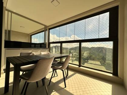 Apartamento Novo Decorado 3 dorms na Praia Brava