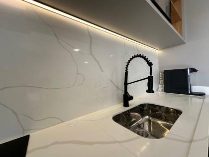 Apartamento Novo Decorado 3 dorms na Praia Brava