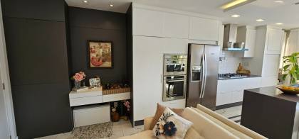 Apto mobiliado próximo ao mar em Cabeçudas