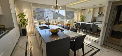 Apto mobiliado próximo ao mar em Cabeçudas