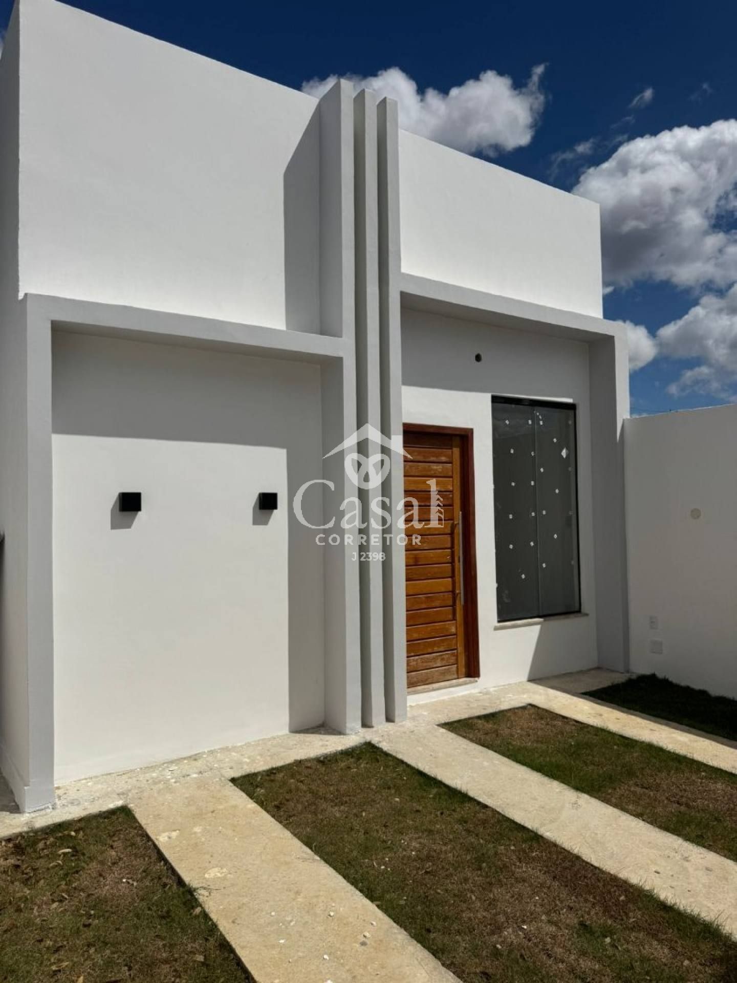 CASA NO BAIRRO DO SIM