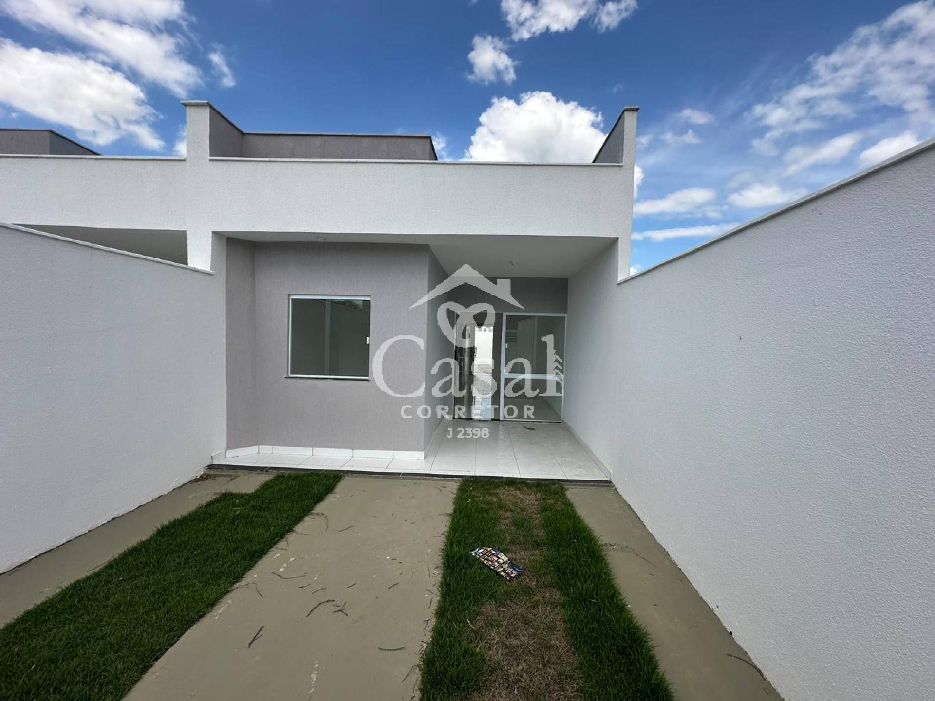 CASA NO BAIRRO MANGABEIRA