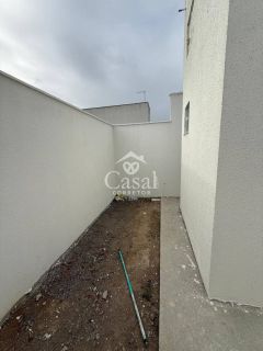 CASA NA REGIÃO DO SIM