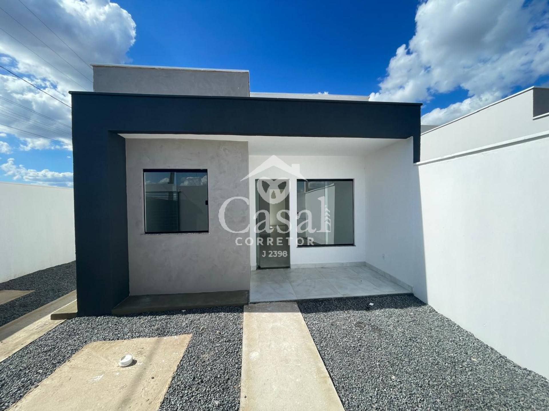 CASA PRONTA  NA REGIÃO DA MANGABEIRA