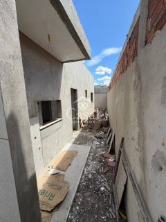 CASA NA REGIÃO DO PARQUE PROGRESSO