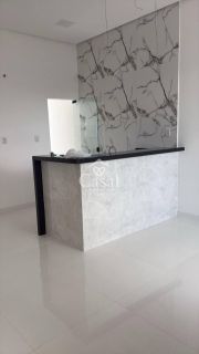 CASA NA REGIÃO DA MANGABEIRA