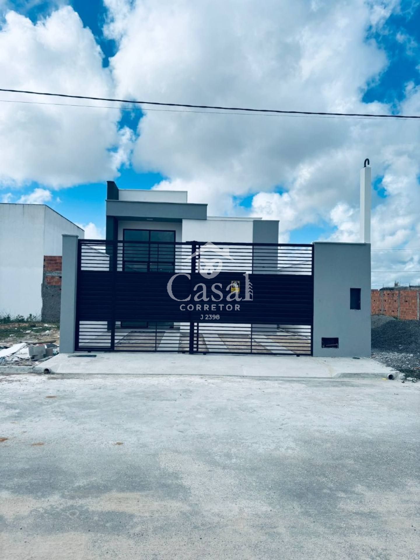 CASA NA REGIÃO DO SIM