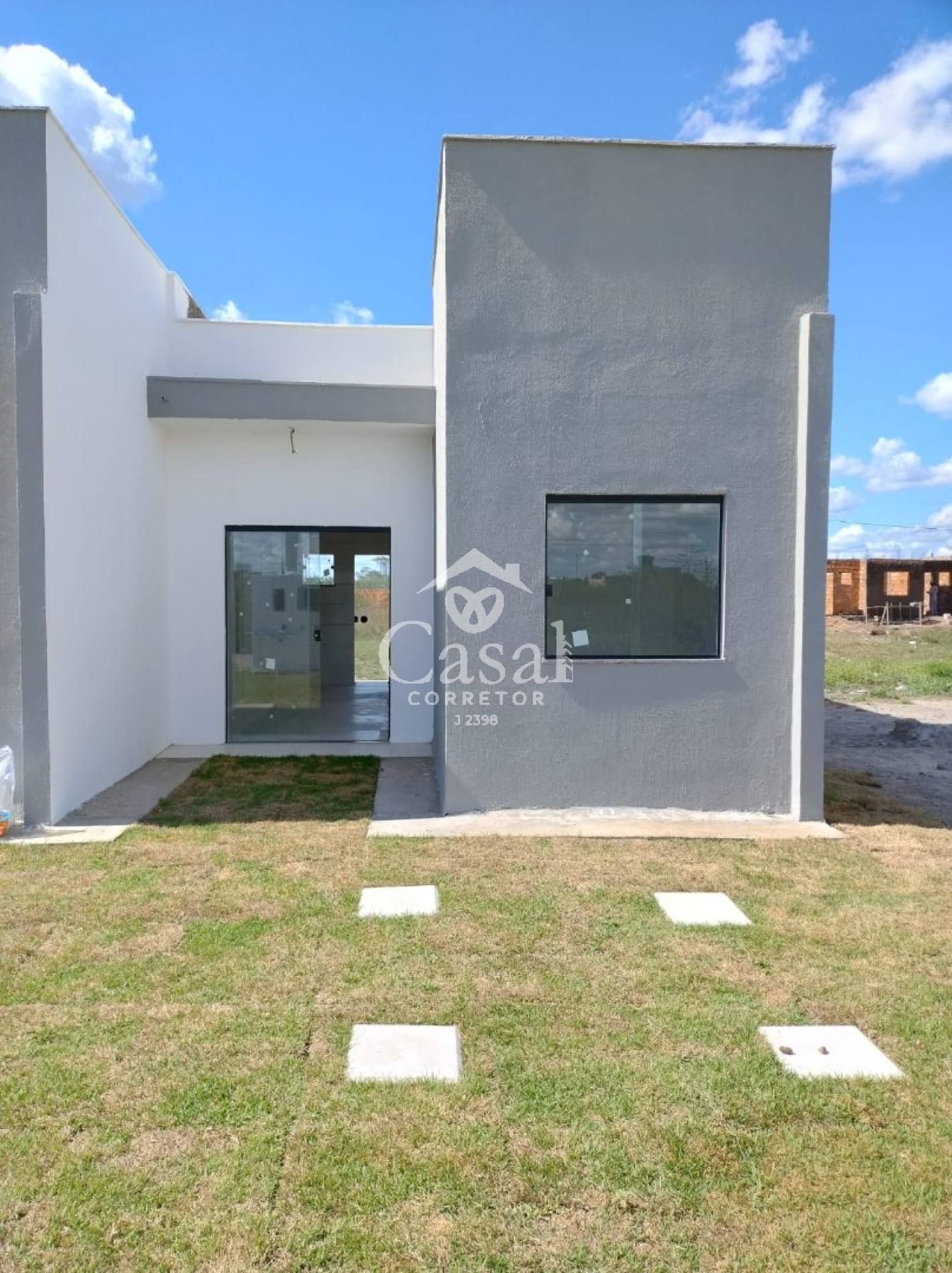 CASA NO PARQUE UNIVERSITÁRIO (REGIÃO DO CAMPO LIMPO)