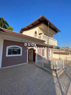 SOBRADO 189M², REGIÃO SUL, COM SÚITE