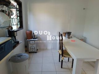 Chácara com 1.144 m² de terreno e residência ampla em Santo Antônio do Pinhal