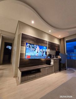 Apartamento Completo no Aquarius – 2 Dormitórios, Mobiliado e 2 Vagas