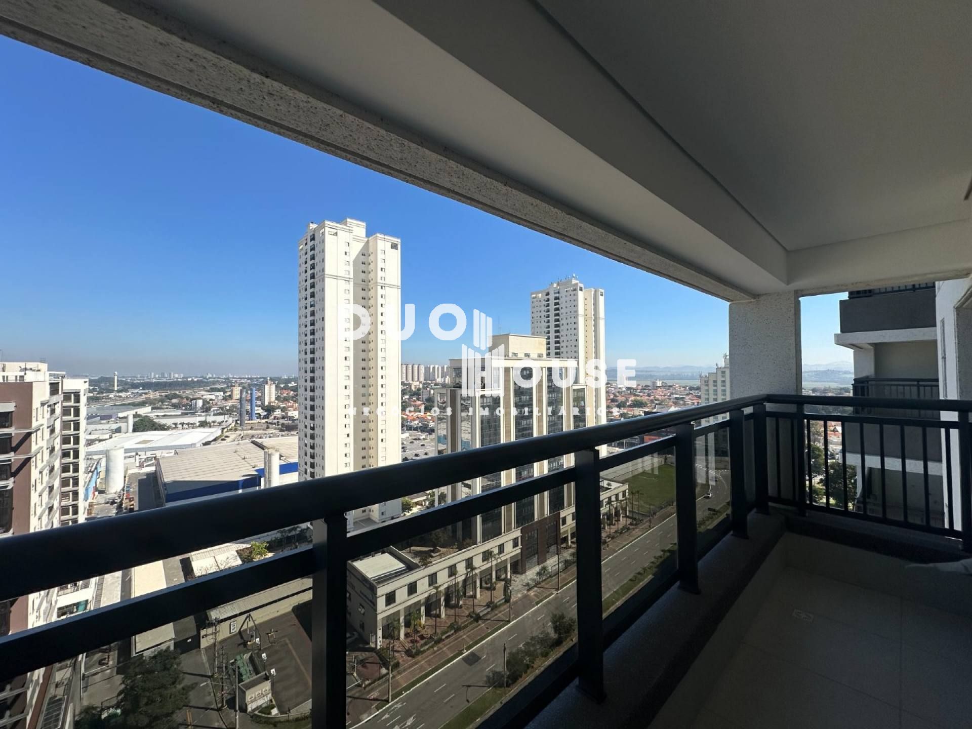 Apartamento no Residencial Aquarius com 2 dorms 69m²
