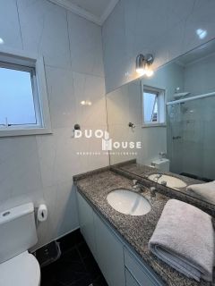 Casa de 3 Dormitórios com Suíte, Closet e Área Gourmet em Condomínio