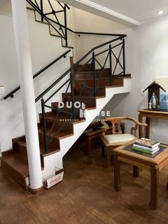 Casa de 3 Dormitórios com Suíte, Closet e Área Gourmet em Condomínio