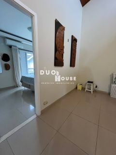 Casa de 3 Dormitórios com Suíte, Closet e Área Gourmet em Condomínio