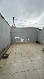 Casa de 3 Dormitórios com Suíte, Closet e Área Gourmet em Condomínio