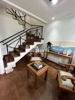 Casa de 3 Dormitórios com Suíte, Closet e Área Gourmet em Condomínio