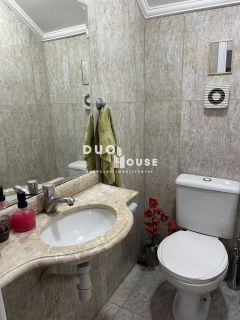 Casa de 3 Dormitórios com Suíte, Closet e Área Gourmet em Condomínio