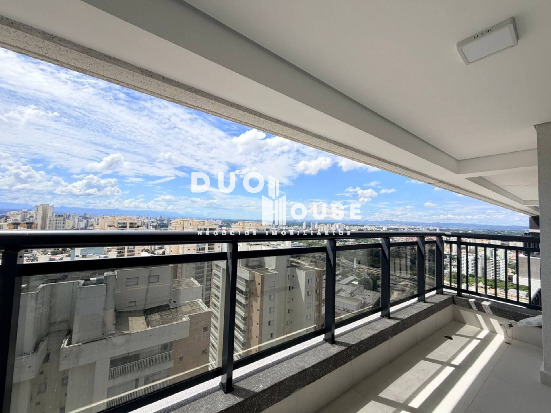 Apartamento no Residencial Aquarius com 2 dorms 69m² 2 vagas de garagem