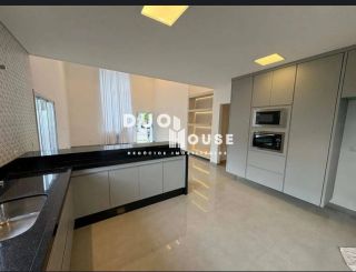 Casa com 3 Dormitórios, Área Gourmet e SPA – Terras do Vale