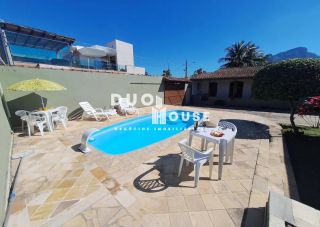 Casa com 3 Dormitórios, Piscina e 3 Vagas em Caraguatatuba