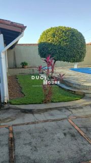 Casa com 3 Dormitórios, Piscina e 3 Vagas em Caraguatatuba