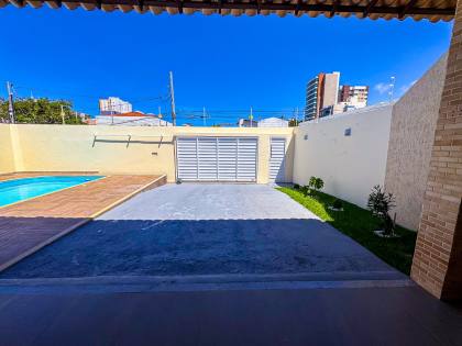 Casa na Atalaia - 250 metros da Orla