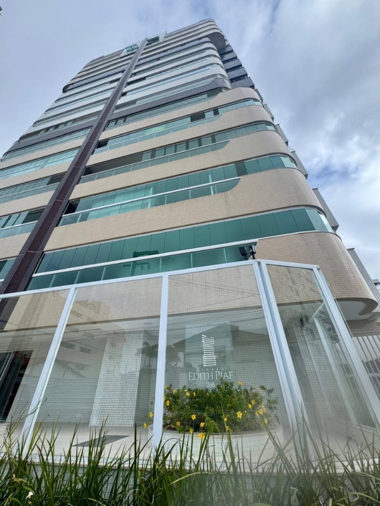 Apartamento na Mansão Edith Piaf - Vista Mar
