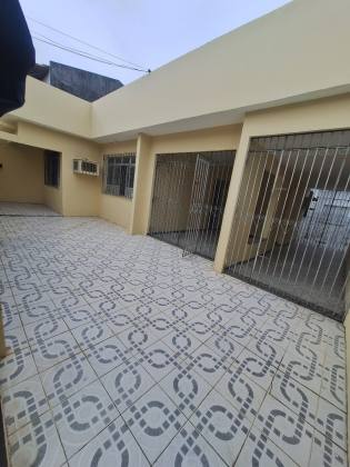 Casa no Pereira Lobo por R$ 540 mil