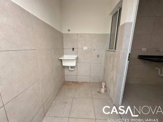 CASA SOLTA COM ÓTIMA LOCALIZAÇÃO EM IGARASSU