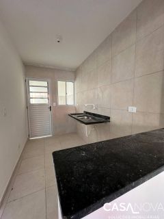 CASA SOLTA COM ÓTIMA LOCALIZAÇÃO EM IGARASSU