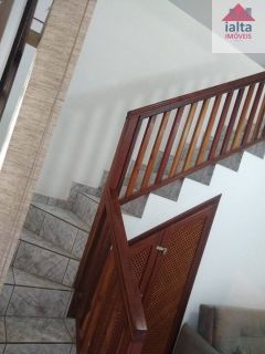 Sobrado com 02 Quartos no Bairro do Itagua em Ubatuba/SP
