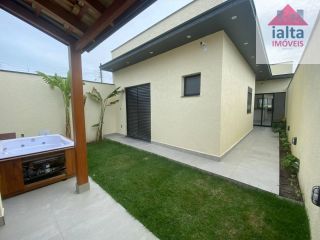 Casa Para Vender com 2 quartos 1 suítes no bairro Canto do Mar em São Sebastião
